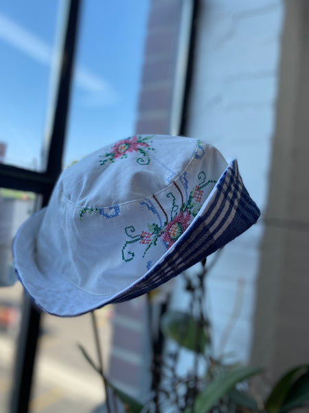 AARON BUCKET HAT